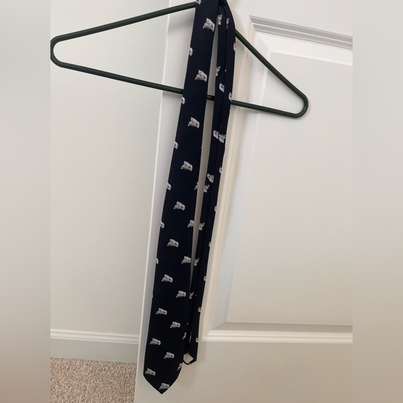 A vintage Prince Consort tie featuring Penn State Nittany Lion -Great Condition! - Picture 2 of 3